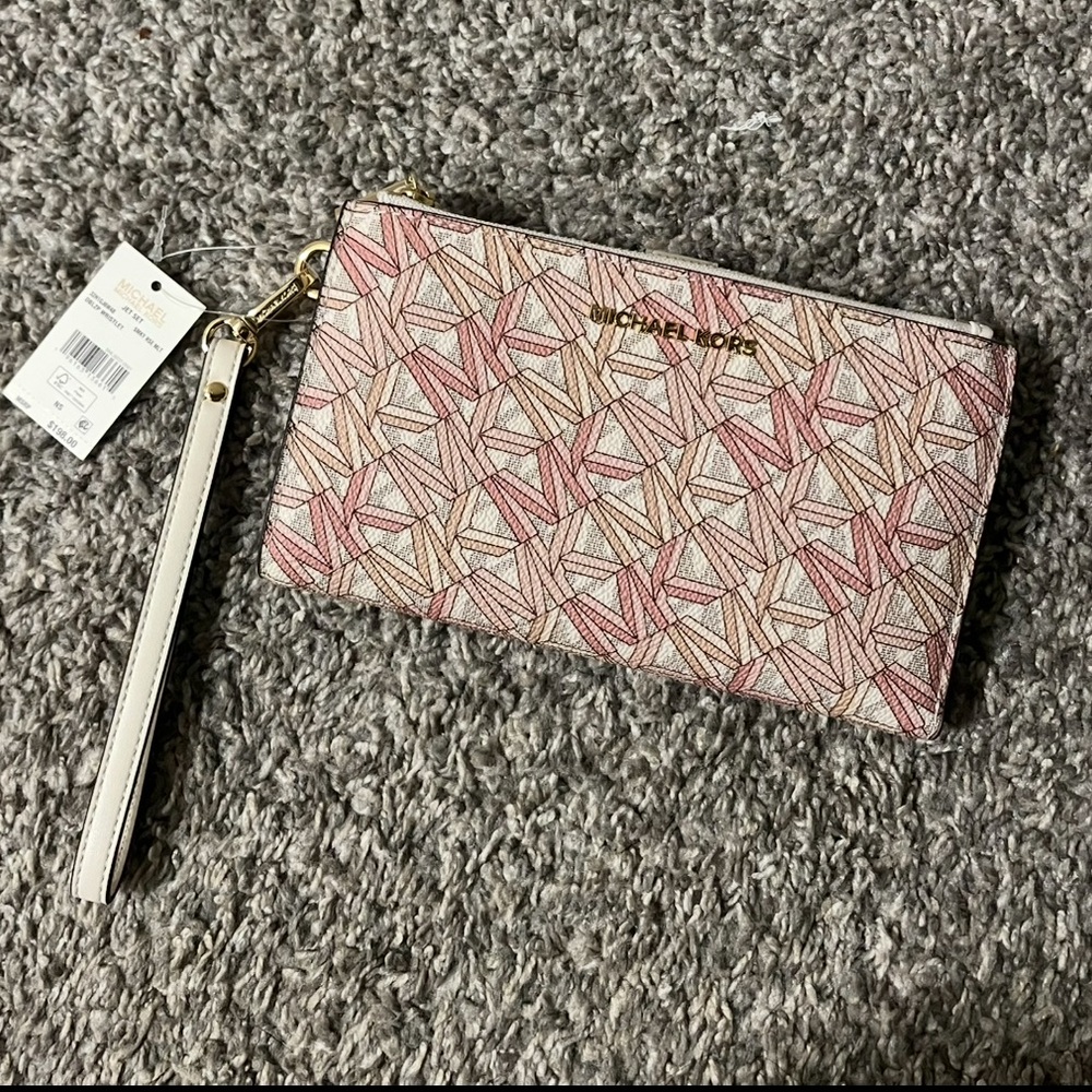MICHAEL Michael Kors "Jet Set" wristlet in Smoky Rose multi monogram NWT